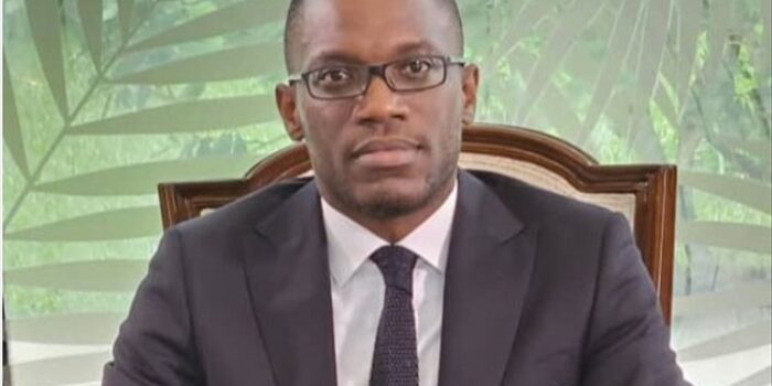 Olushegun Bakari, ministre des affaires étrangères du Benin