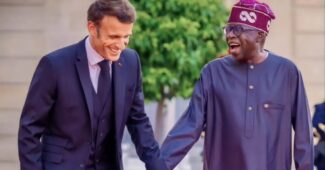 Tinubu en France