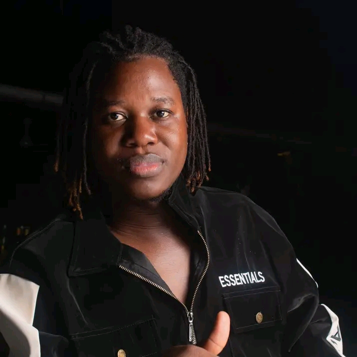 Djécomon est resté silencieux et a n'a pas fait son mea culpa devant Legend Beatz son mentor